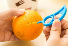 Plastic Orange Peelers